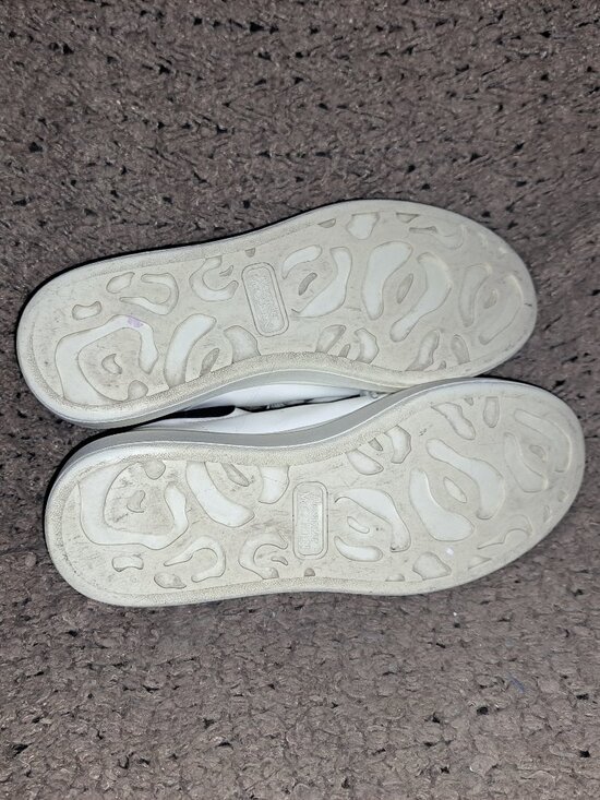 ALEXANDER MCQUEEN-Oversize White Leather/Black Suede Sneakers-Sz 39-Excellent - Picture 10 of 11